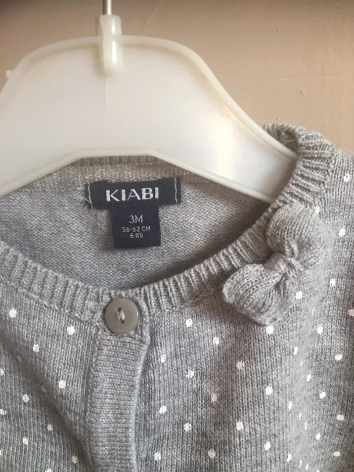 Gilet gris pois blancs Kiabi 3M - photo numéro 3