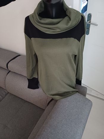 Tshirt manches longues col benitier