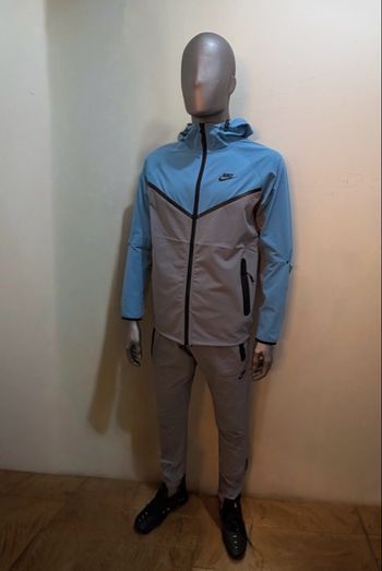 Nike tech 
