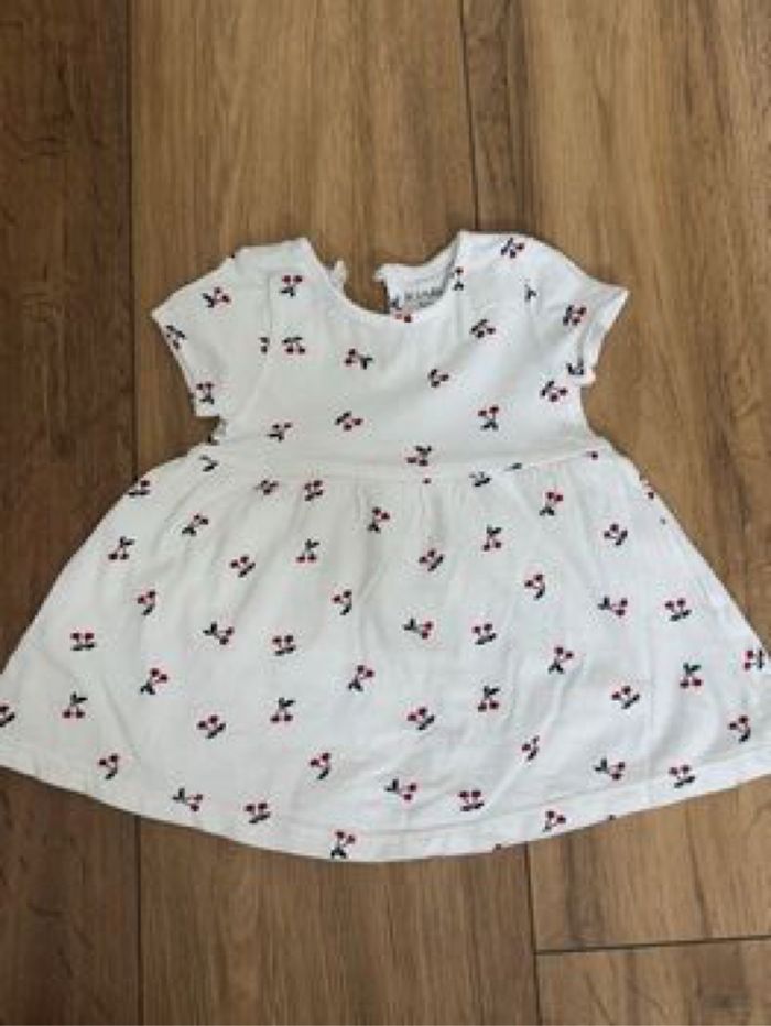 Robe Kiabi cerises 3 mois