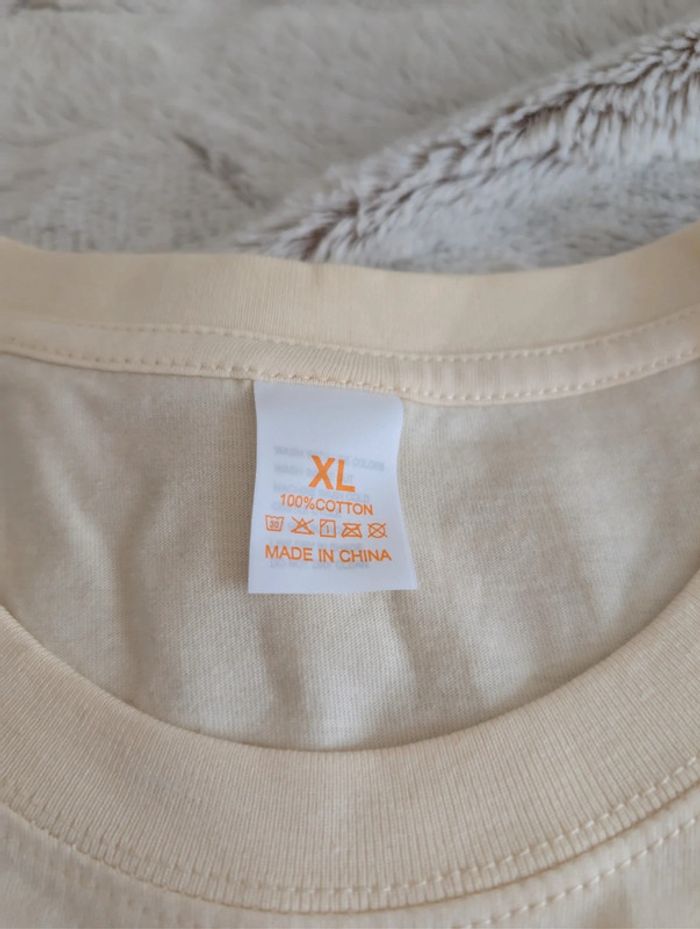 T-shirt long. Taille xl - photo numéro 4