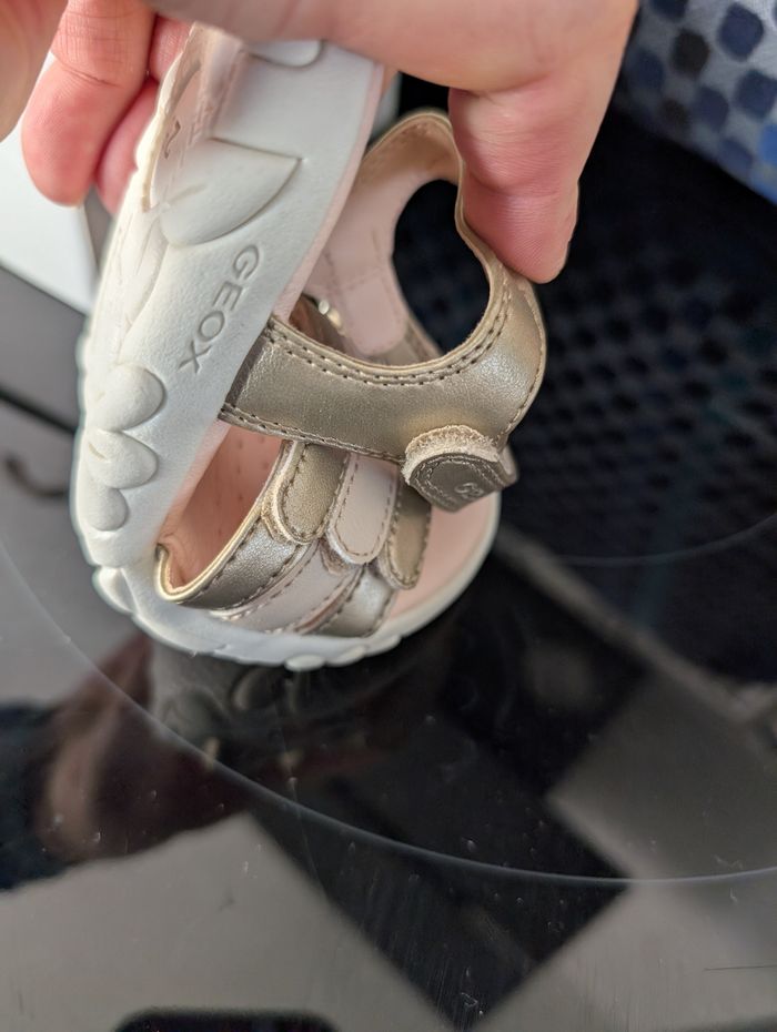 Sandales d'été fille. Taille 26. Neuf. Geox - photo numéro 6