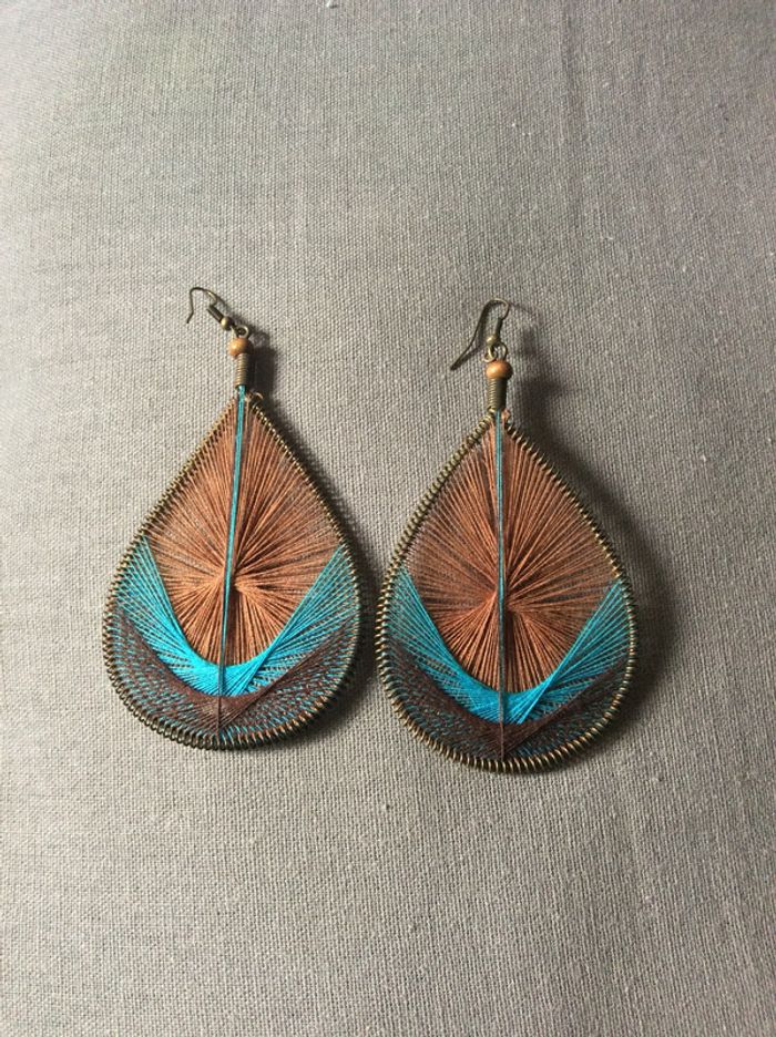 Boucles d’oreilles tissées