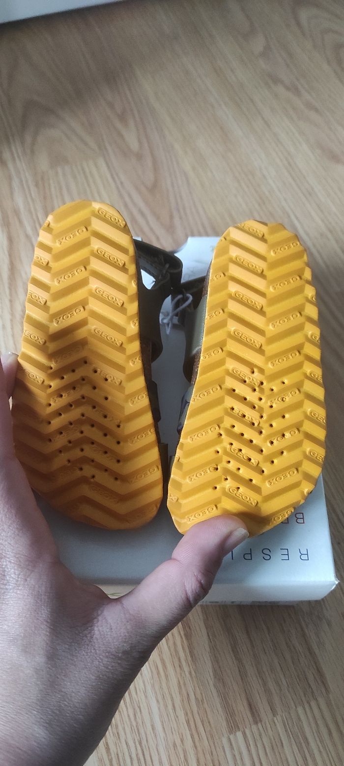 Sandales / chaussures cuir geox taille 22 neuve - photo numéro 2