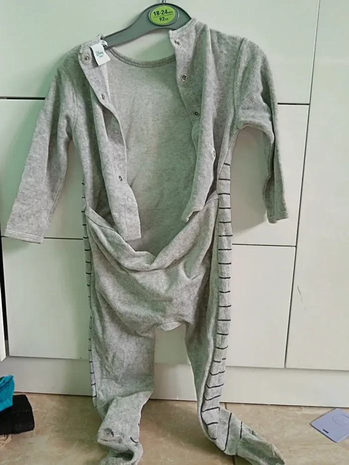 Pyjama Tigrou Taille 24 mois Disney baby - photo numéro 4