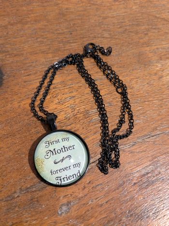 Sautoir maman chaîne noire et pendentif