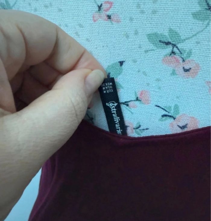 Robe d'été dos nu bordeaux Stradivarius M - photo numéro 2