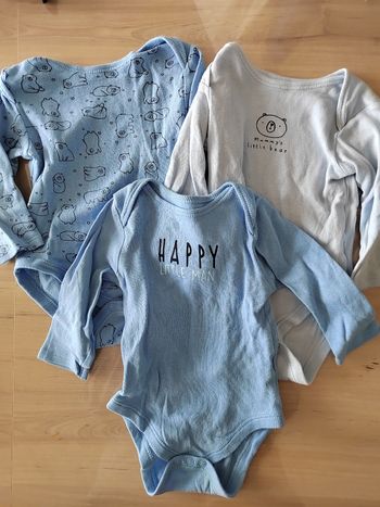 Lot de 3 bodies 12 mois