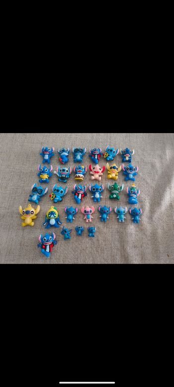 Lot figurines stitch