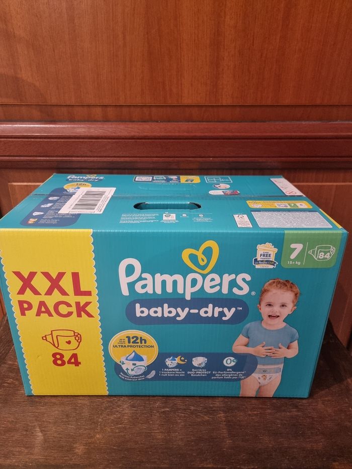 84 couches taille 7 pampers