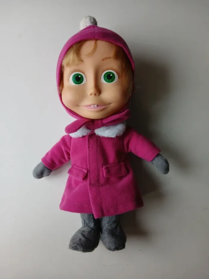 Poupée Masha hiver 30 cm - photo numéro 6