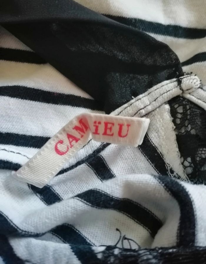 T shirt Camaïeu 
Taille S - photo numéro 4