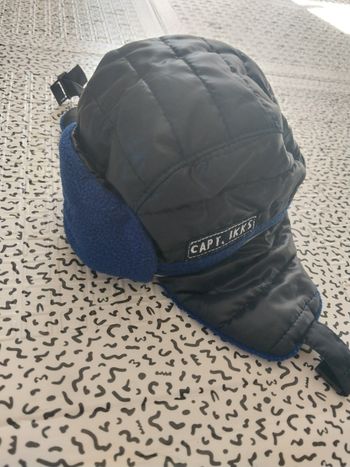 chapka bébé ikks bleu marine 0-6 mois bonnet hiver chaud très bon état