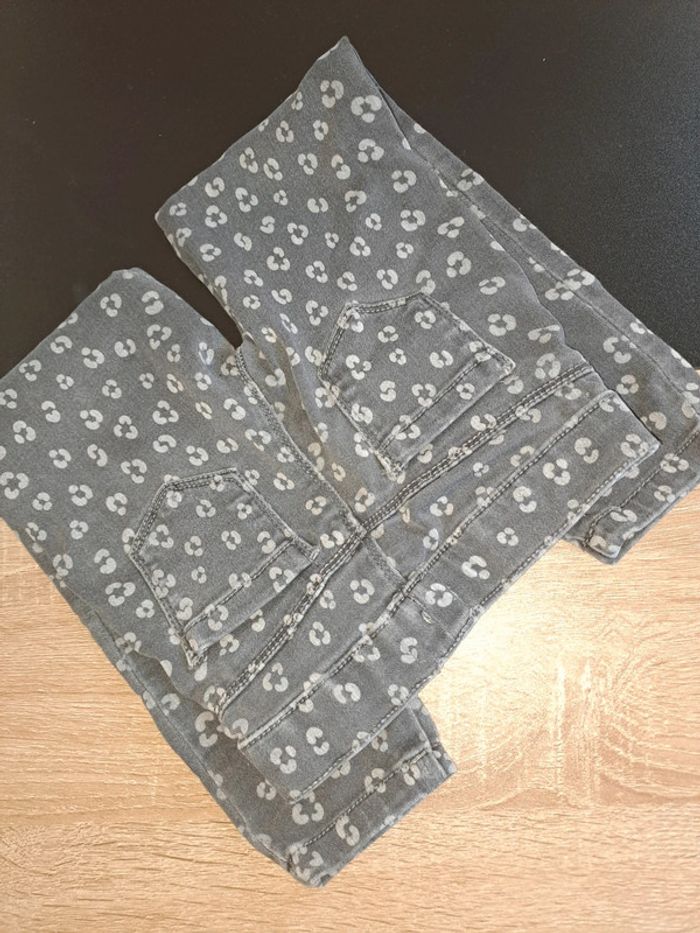 Jeans, taille 2 ans, du pareil au même - photo numéro 4