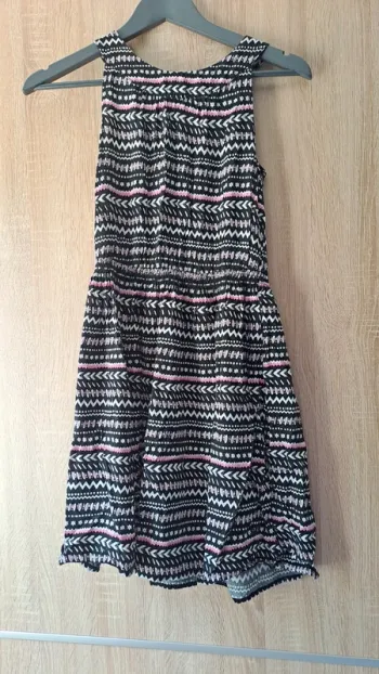 Robe a motif taille 158 cm