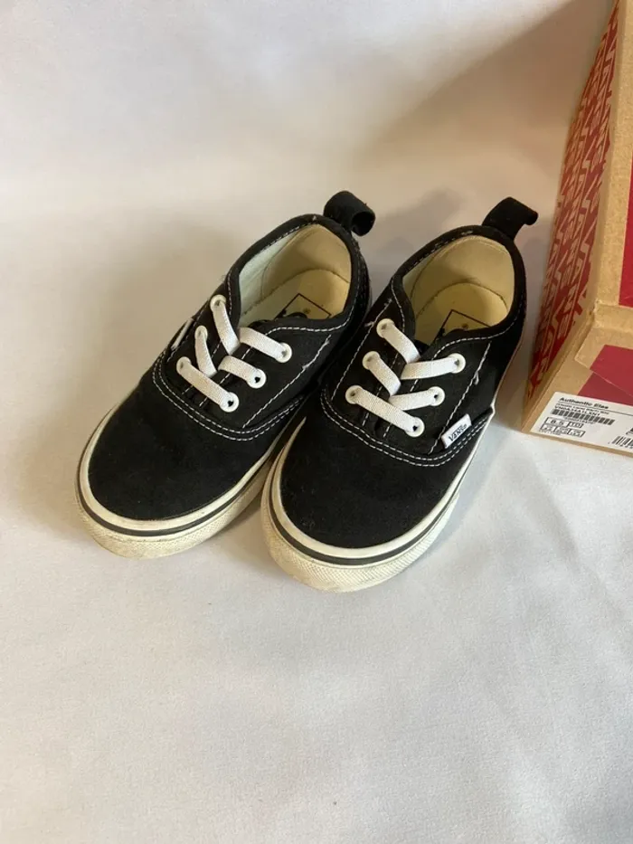 Chaussures - 25 - photo numéro 2