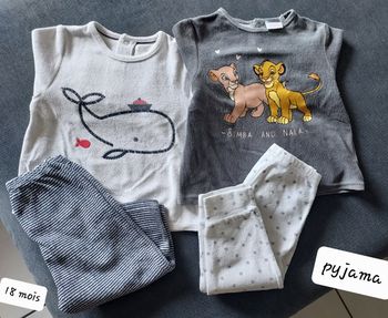 lot de pyjamas