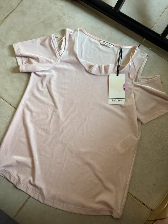 Haut en velours rose poudré Naf Naf – Taille M – Neuf avec étiquette - photo numéro 2