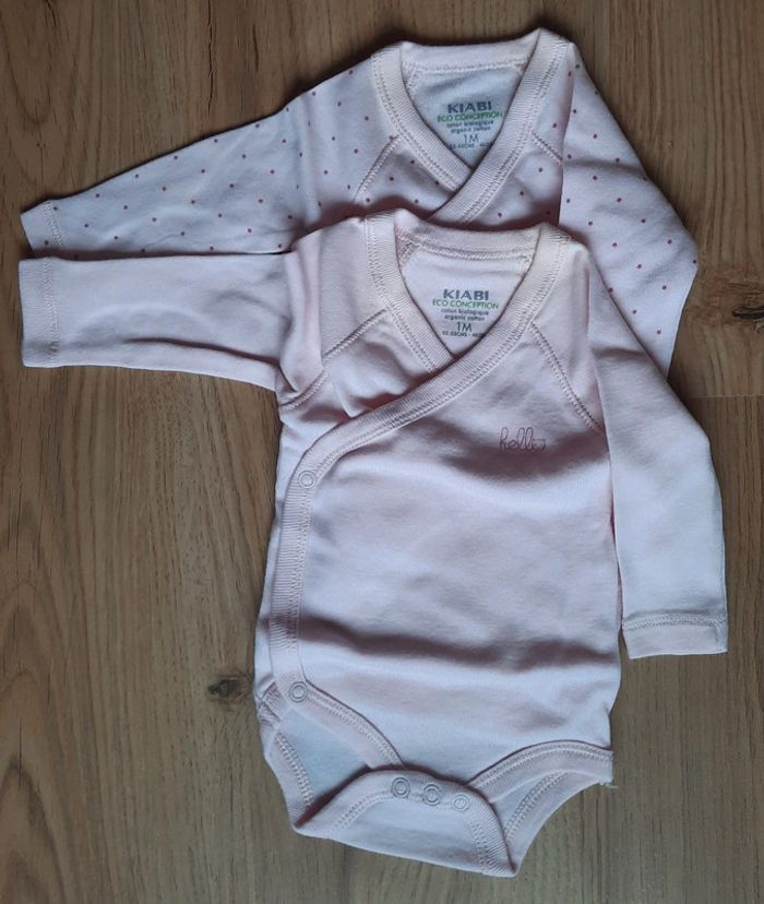 Lot 4 bodies manches longues 1 mois - photo numéro 3