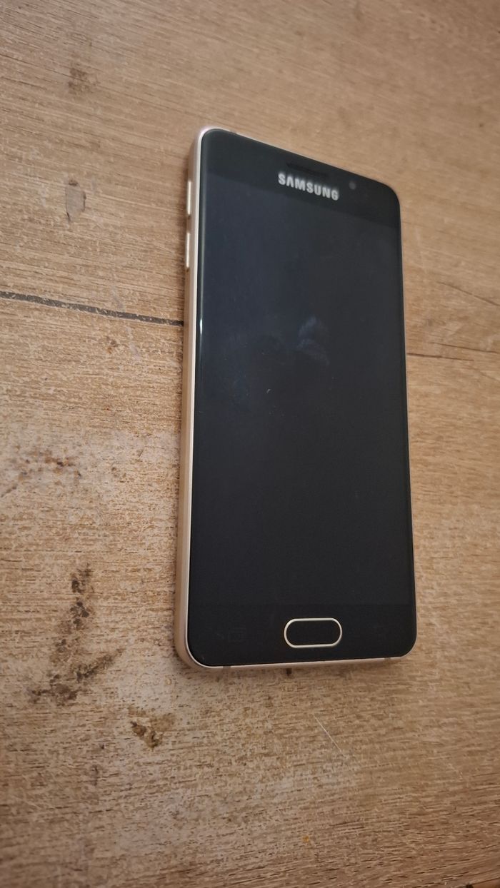 Samsung galaxy A3 - photo numéro 2