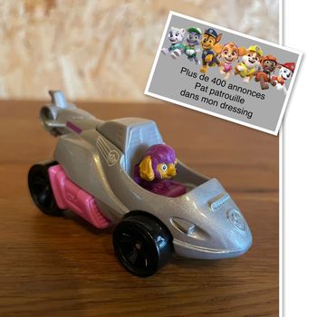 Véhicule True Métal de Stella à paillettes de la Pat Patrouille