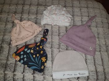 Lot 5 bonnets fille naissance