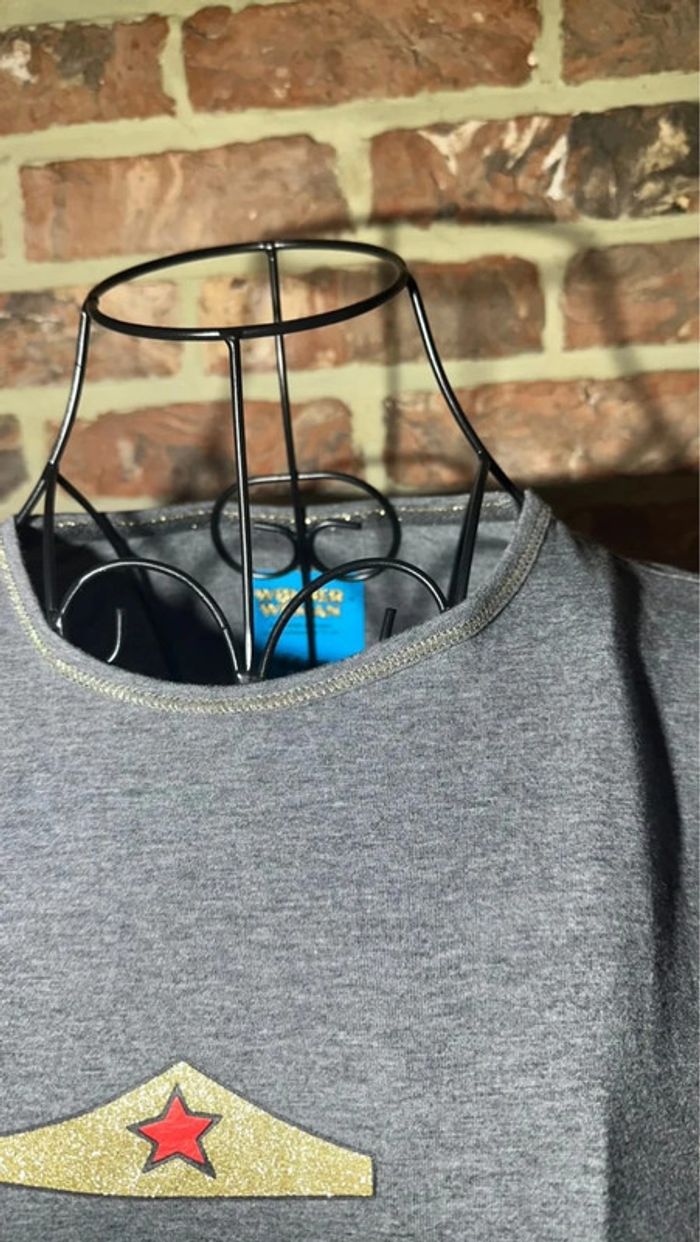 Haut gris à longues manches Etam x Wonder Woman Taille XS / 34 - photo numéro 6