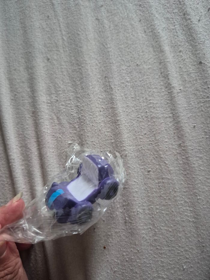 Figurine chabriolette gabby chat gabby et la maison magique - photo numéro 2