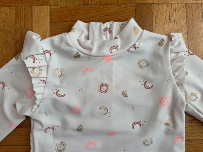 T-shirt anti UV Kiabi 6 mois neuf - photo numéro 2