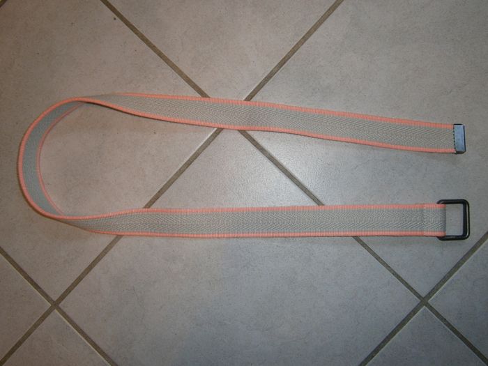 Ceinture beige liseré saumon 108 cm