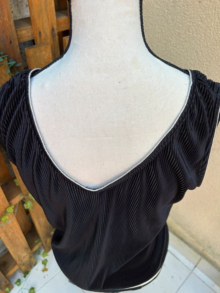 Débardeur fripé brillant top haut noir coutures doré - noir brillant taille 38 M - photo numéro 5