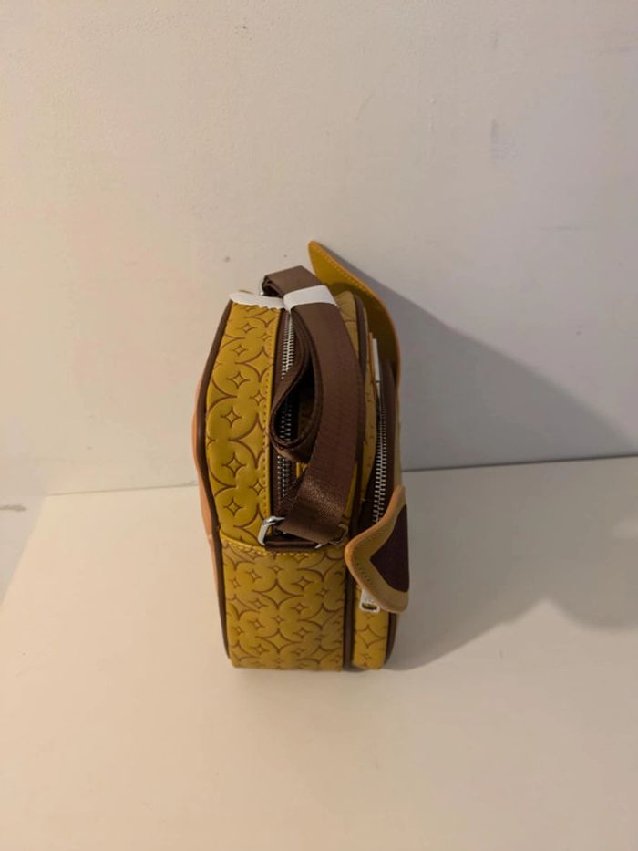 Sac à bandouliere Loungefly pokemon Evoli - photo numéro 2