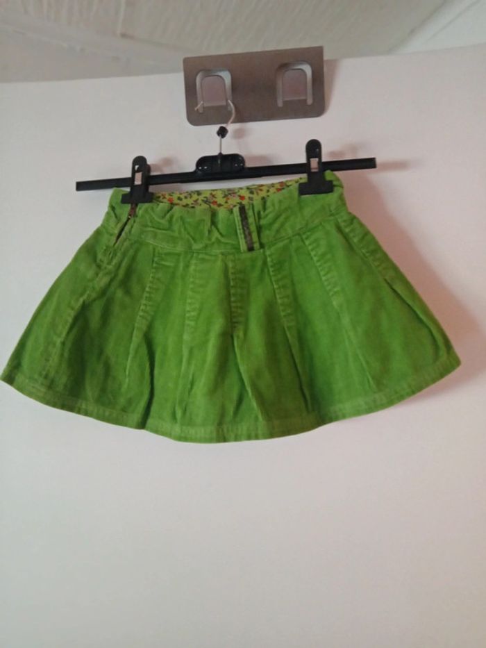 Jolie jupe verte. 4 ans - photo numéro 6