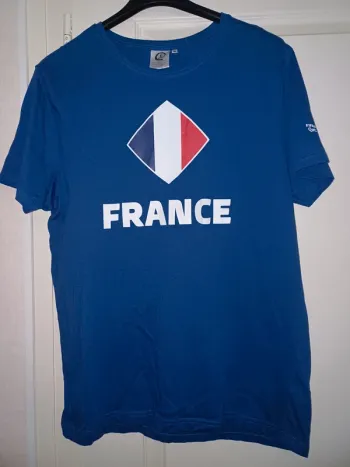 T-shirt Official Licensed Product