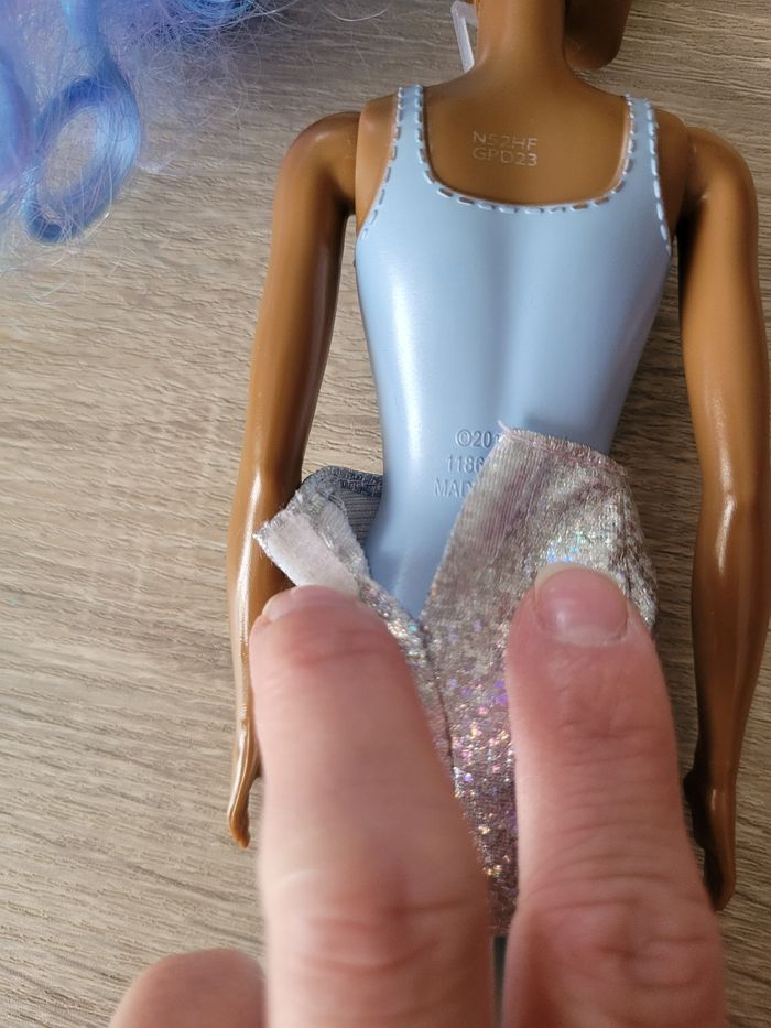 Barbie Color Reveal paillettes - photo numéro 7