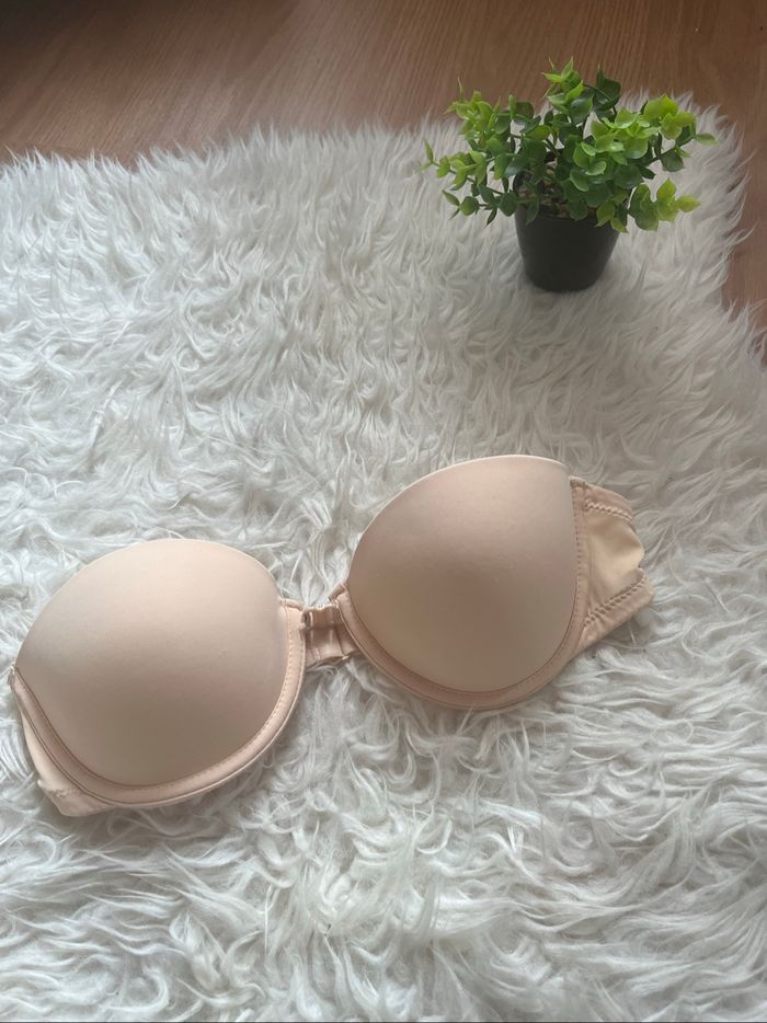 Soutien gorge sans bretelle nude T.S TBE 👙