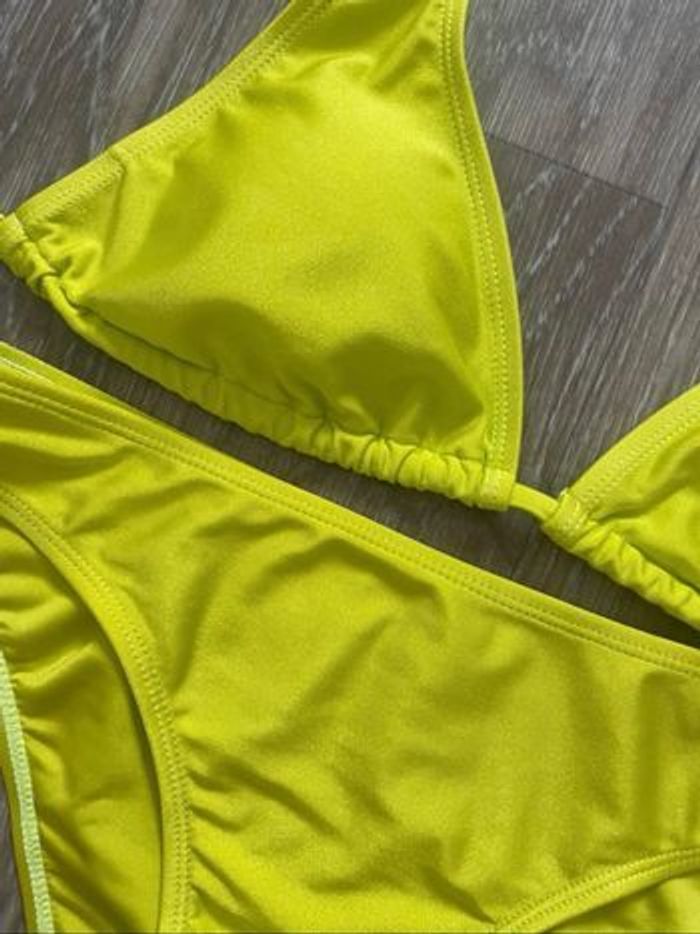 Maillot de bain 2 pièces jaune - photo numéro 2
