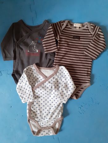 Lot de 3 body 1mois
