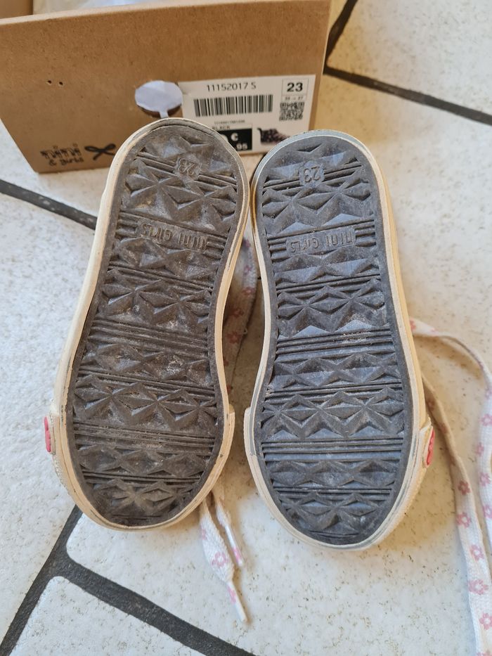4 paires de chaussures pointure 23 - photo numéro 8