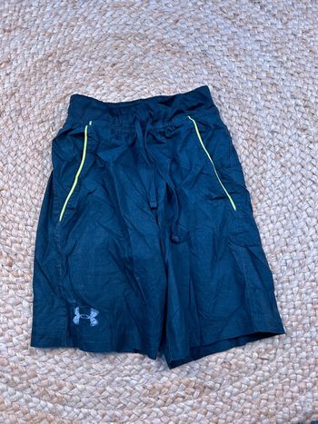 Short Under Armour Garçon Loose Noir Taille 8 Ans | Très Bon État | Sportwear Casual | BS187