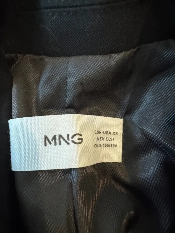 Blazer noir Mango, taille XS, très bon état - photo numéro 2
