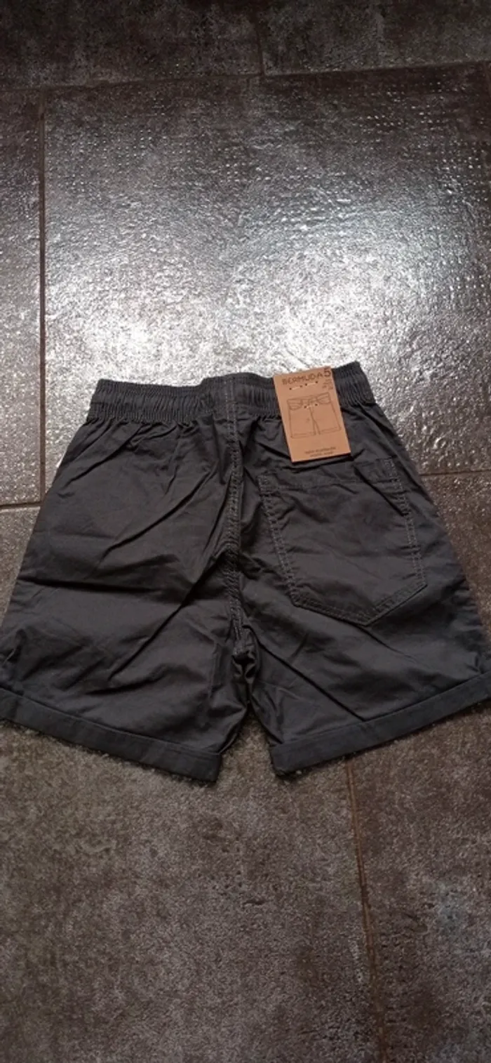 Kiabi short garçon neuf taille 5 ans - photo numéro 3