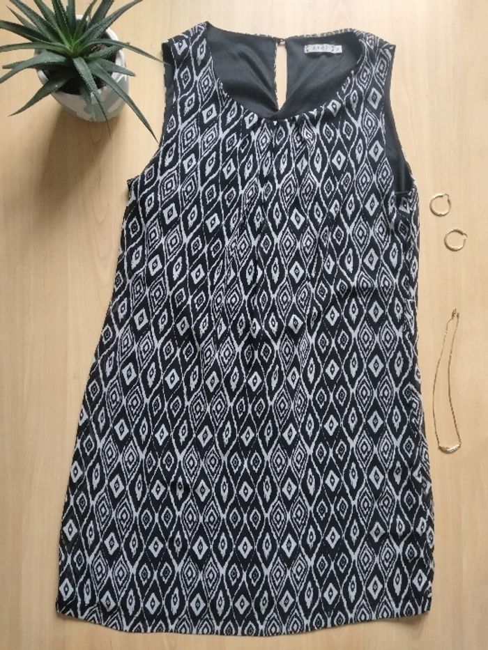 Robe sans manche Akoz