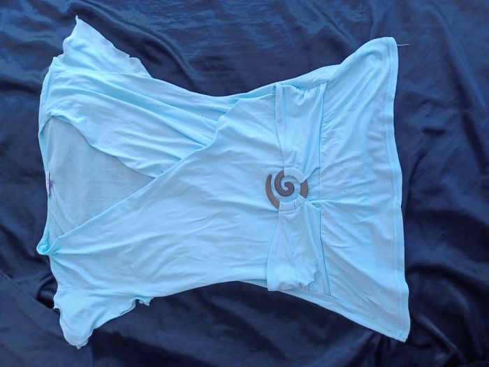tee-shirt bleu manche courte