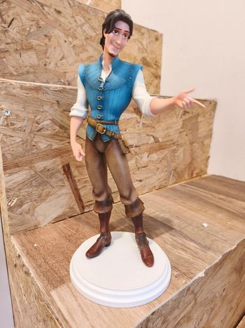 Enesco Flynn Rider Maquette  Disney Archives Collection Rapunzel Tangled