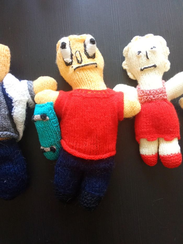 Poupées tricotées faites main inspirées des Simpson - photo numéro 4