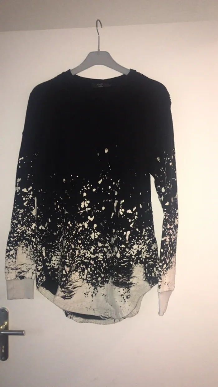 Pull homme effet peinture