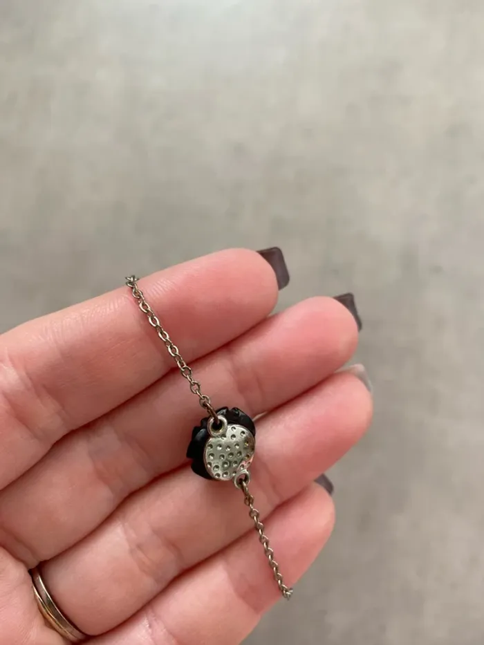 Collier motif rose noir - photo numéro 5