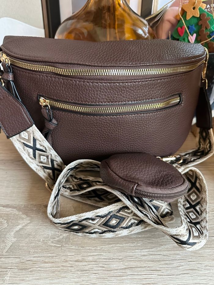 Sac banane chocolat avec porte-monnaie - photo numéro 3