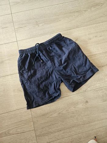 Short bleu marine sport Wear 7/8 ans